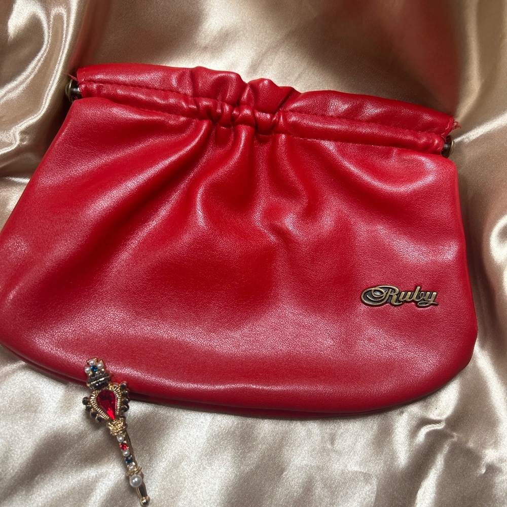 Red Leather Clutch w/ Regal Chalice Brooch – England